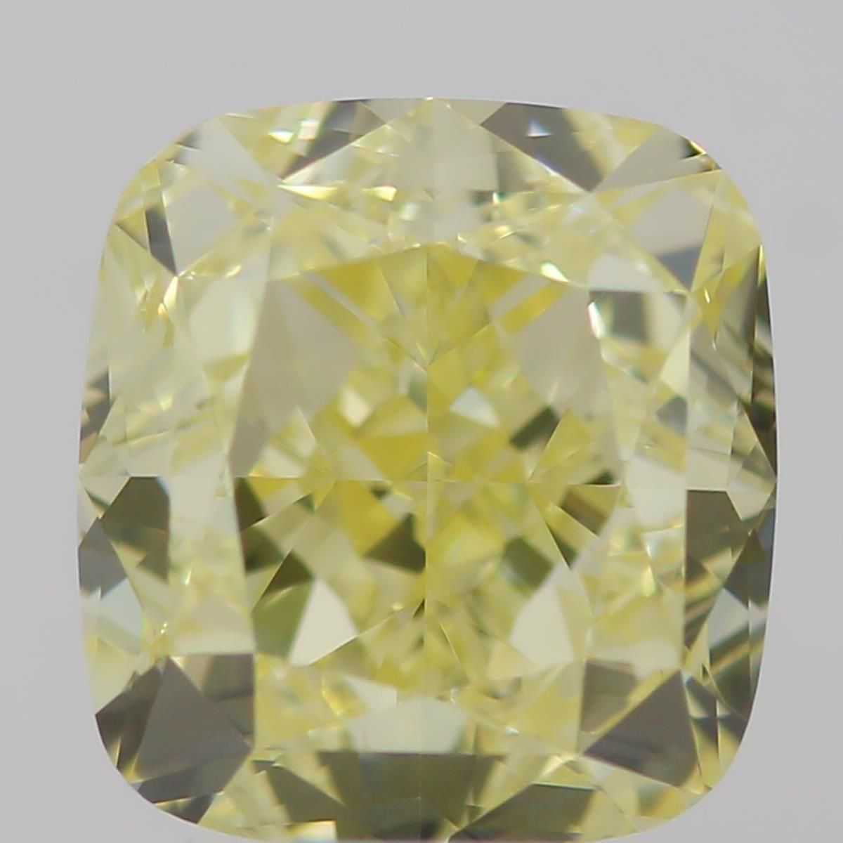 CUSHION BRILLIANT Natural Diamond