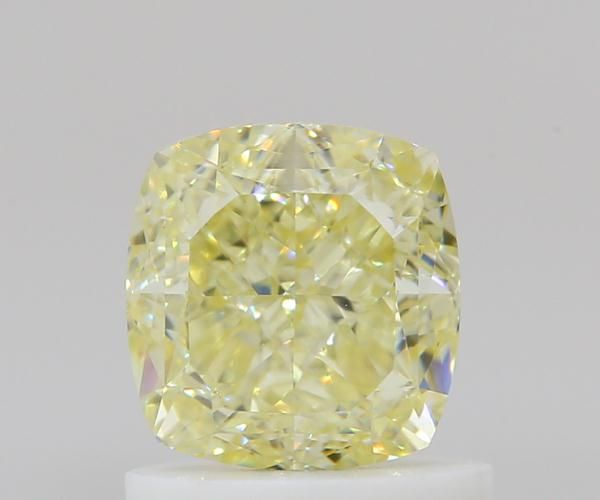 CUSHION BRILLIANT Natural Diamond