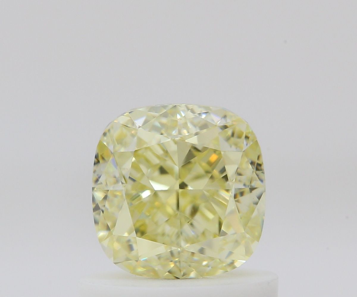 CUSHION BRILLIANT Natural Diamond