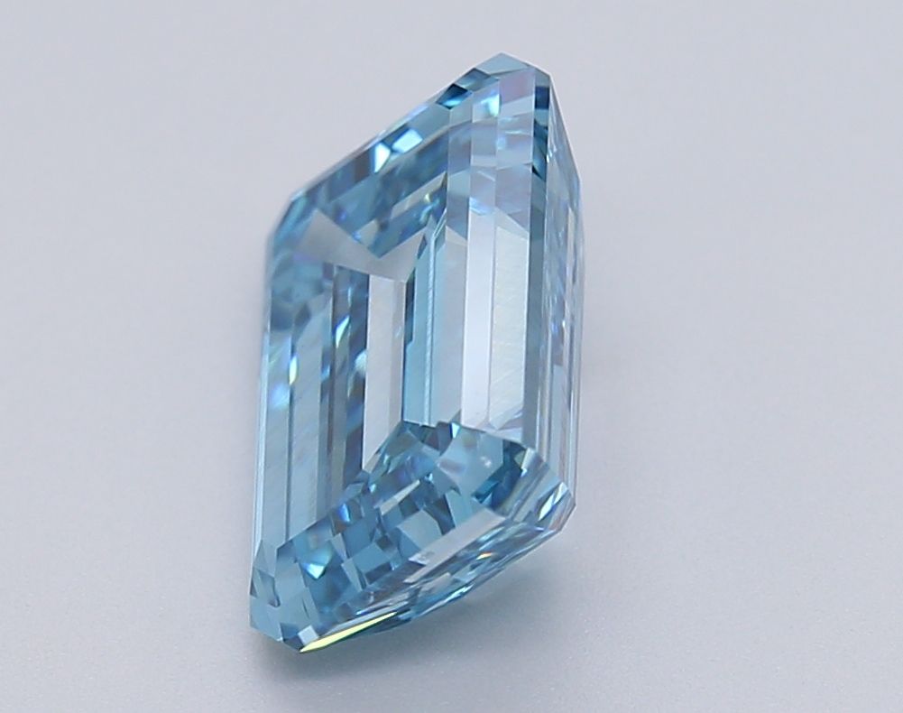 EMERALD Lab Grown Diamond