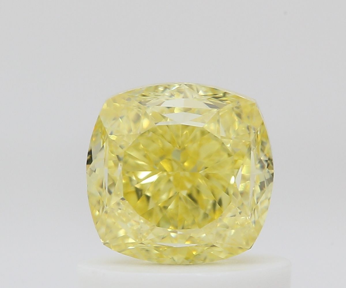 CUSHION BRILLIANT Natural Diamond