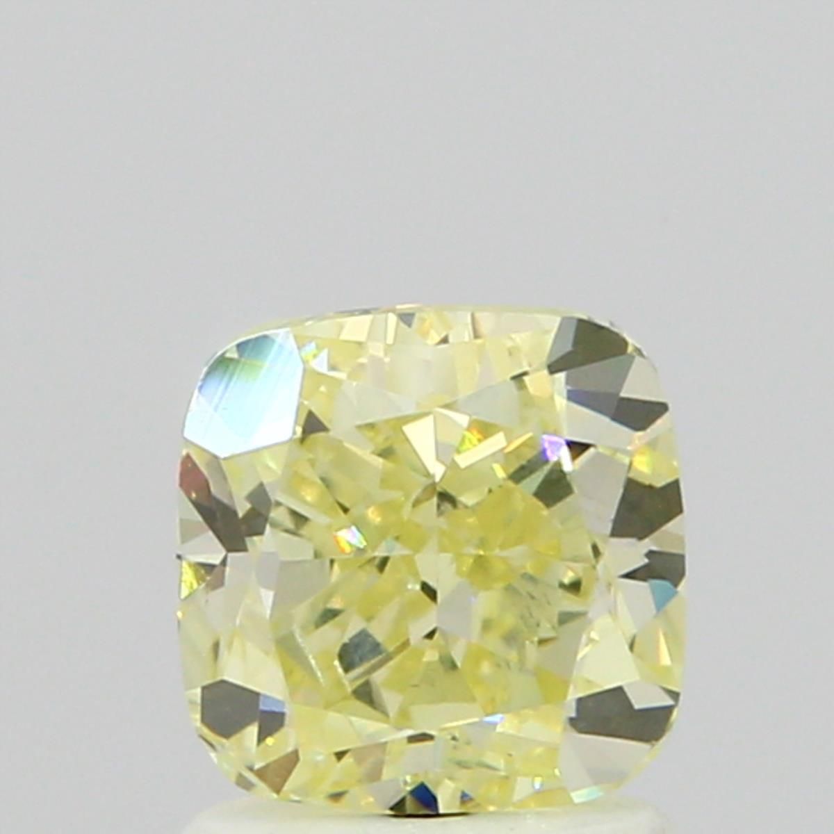 CUSHION BRILLIANT Natural Diamond