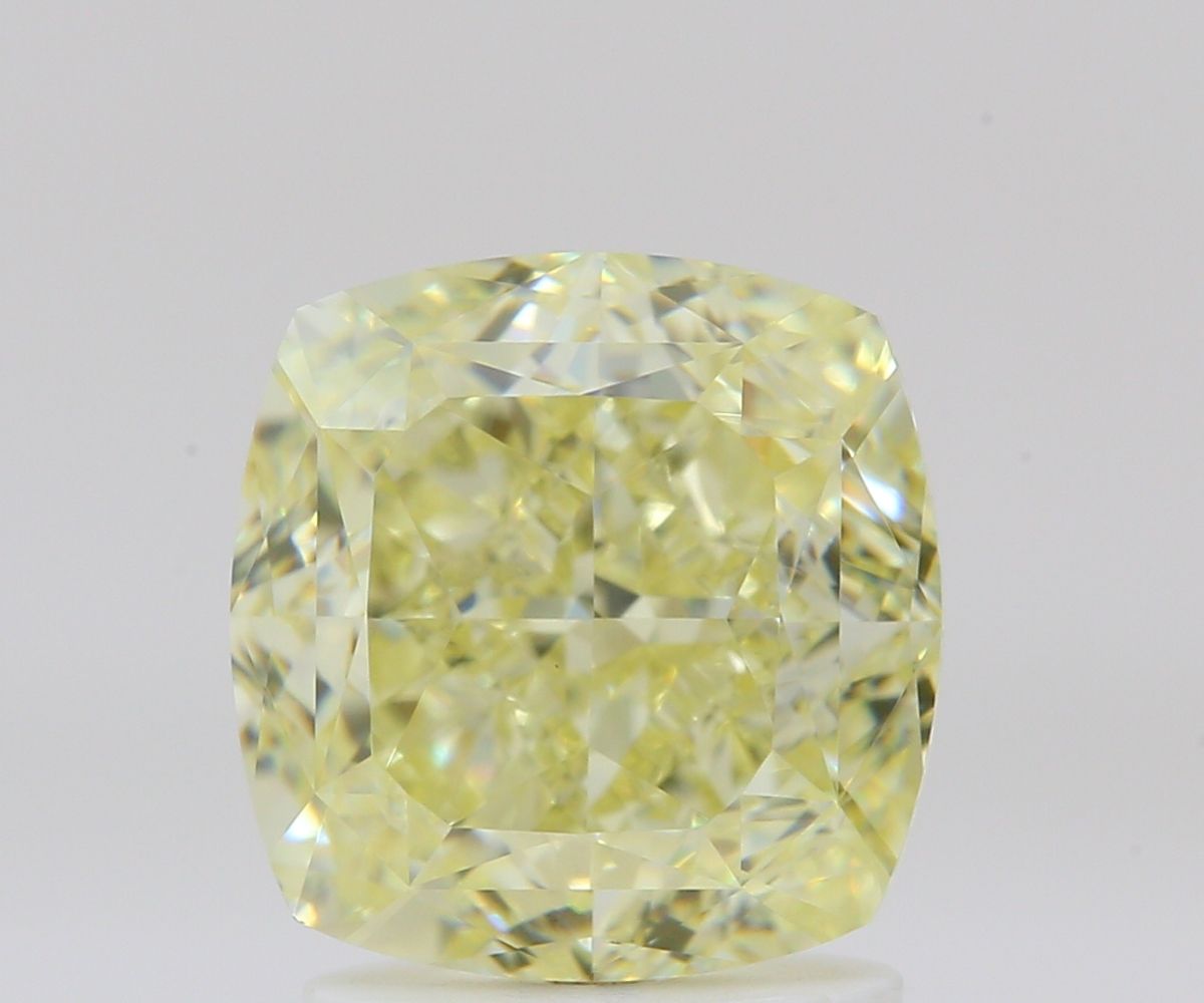 CUSHION BRILLIANT Natural Diamond