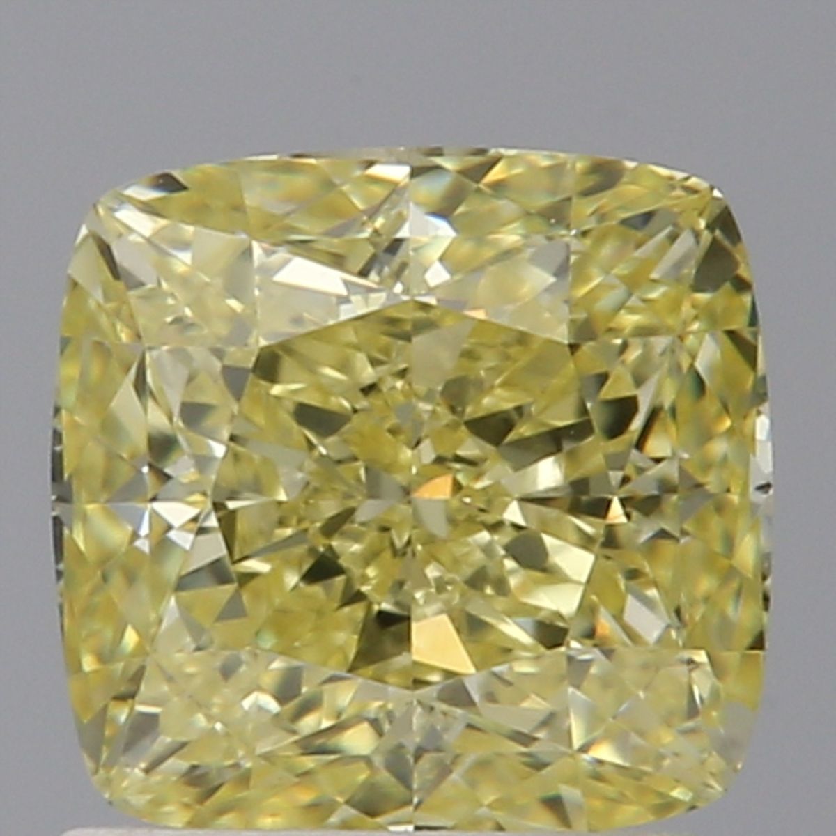 CUSHION BRILLIANT Natural Diamond