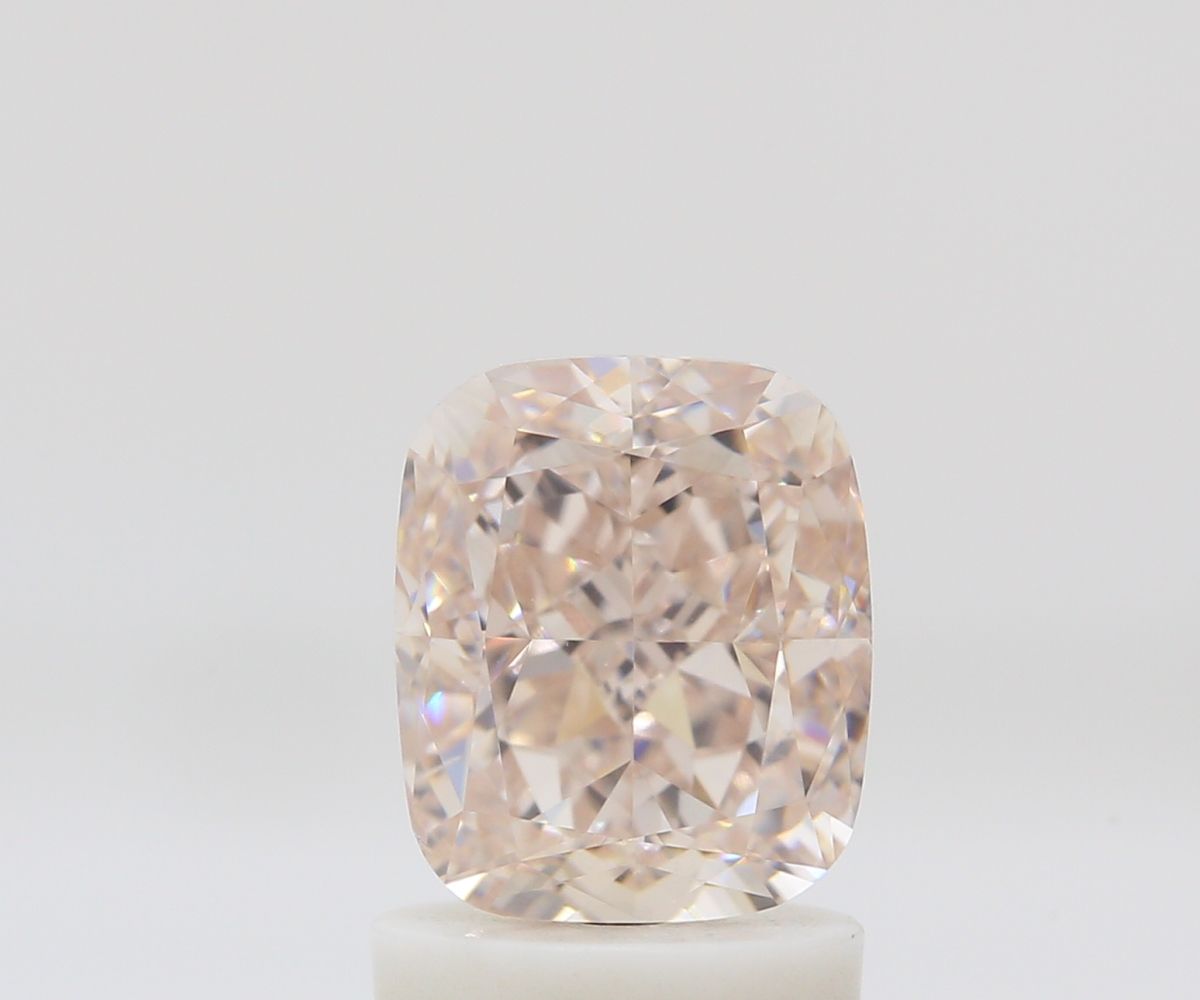 CUSHION BRILLIANT Natural Diamond