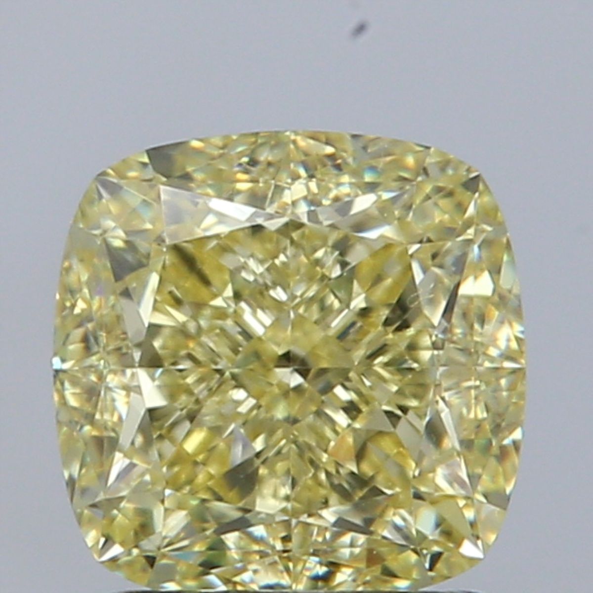 CUSHION BRILLIANT Natural Diamond