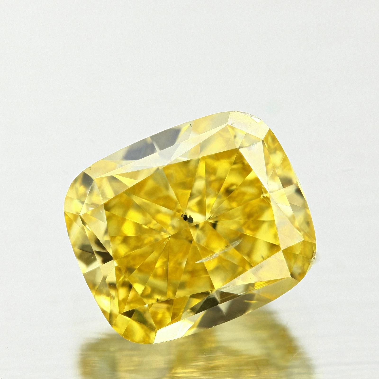 CUSHION BRILLIANT Natural Diamond