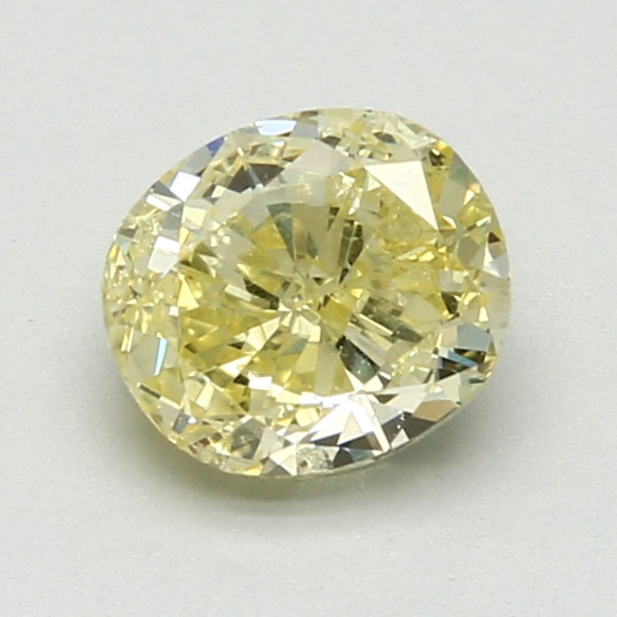 CUSHION BRILLIANT Natural Diamond