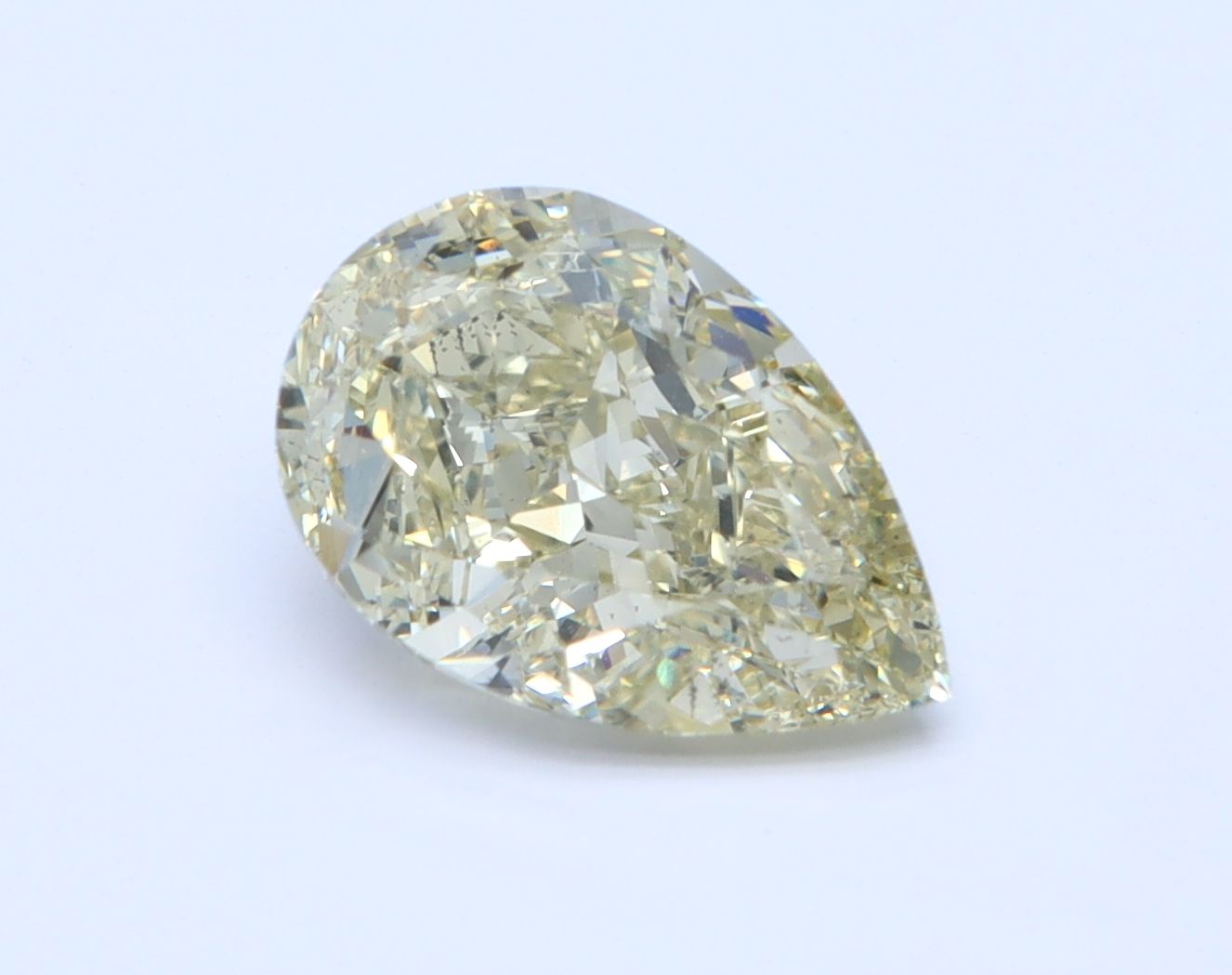 PEAR Natural Diamond