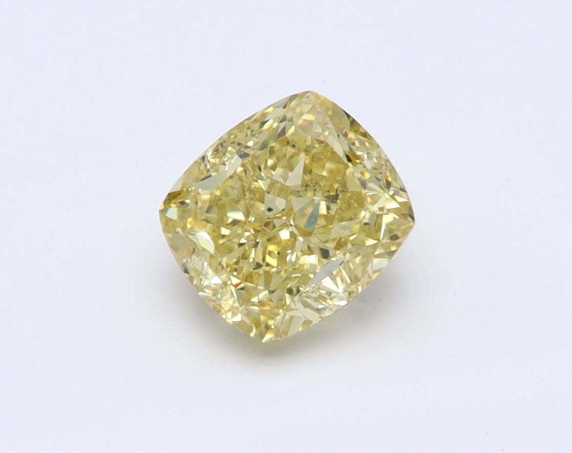 CUSHION BRILLIANT Natural Diamond