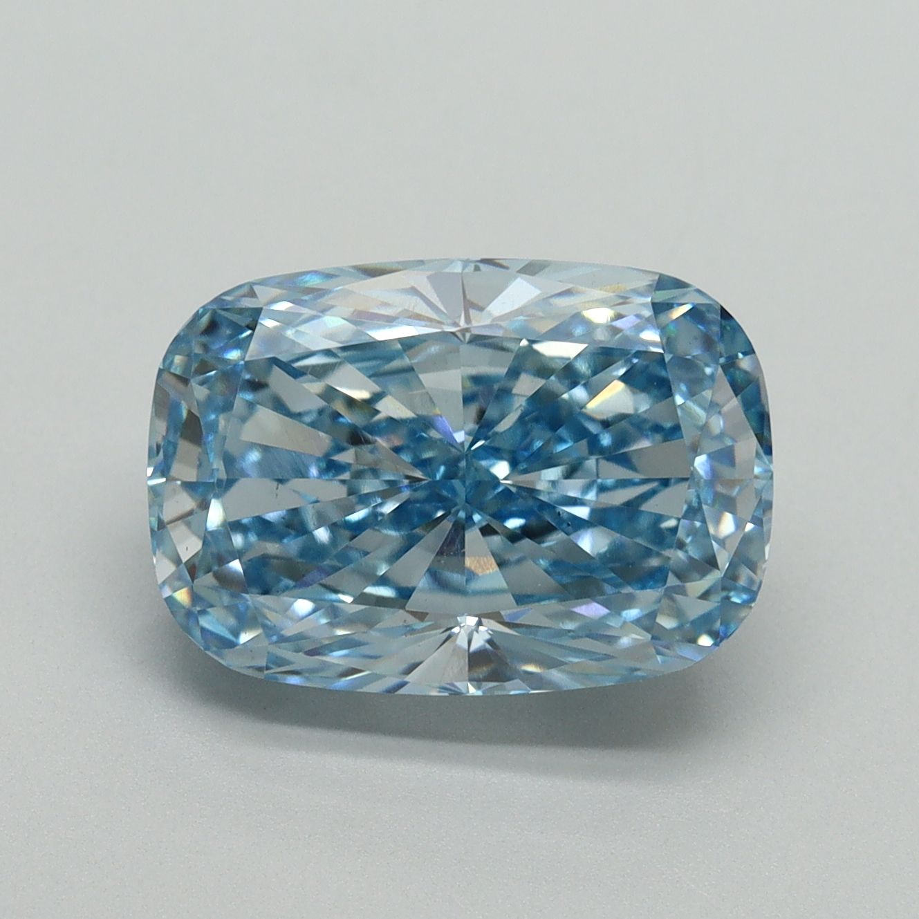 CUSHION BRILLIANT Lab Grown Diamond