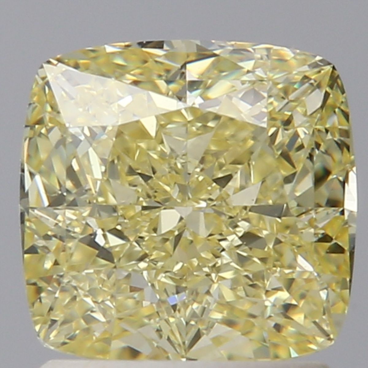 CUSHION BRILLIANT Natural Diamond