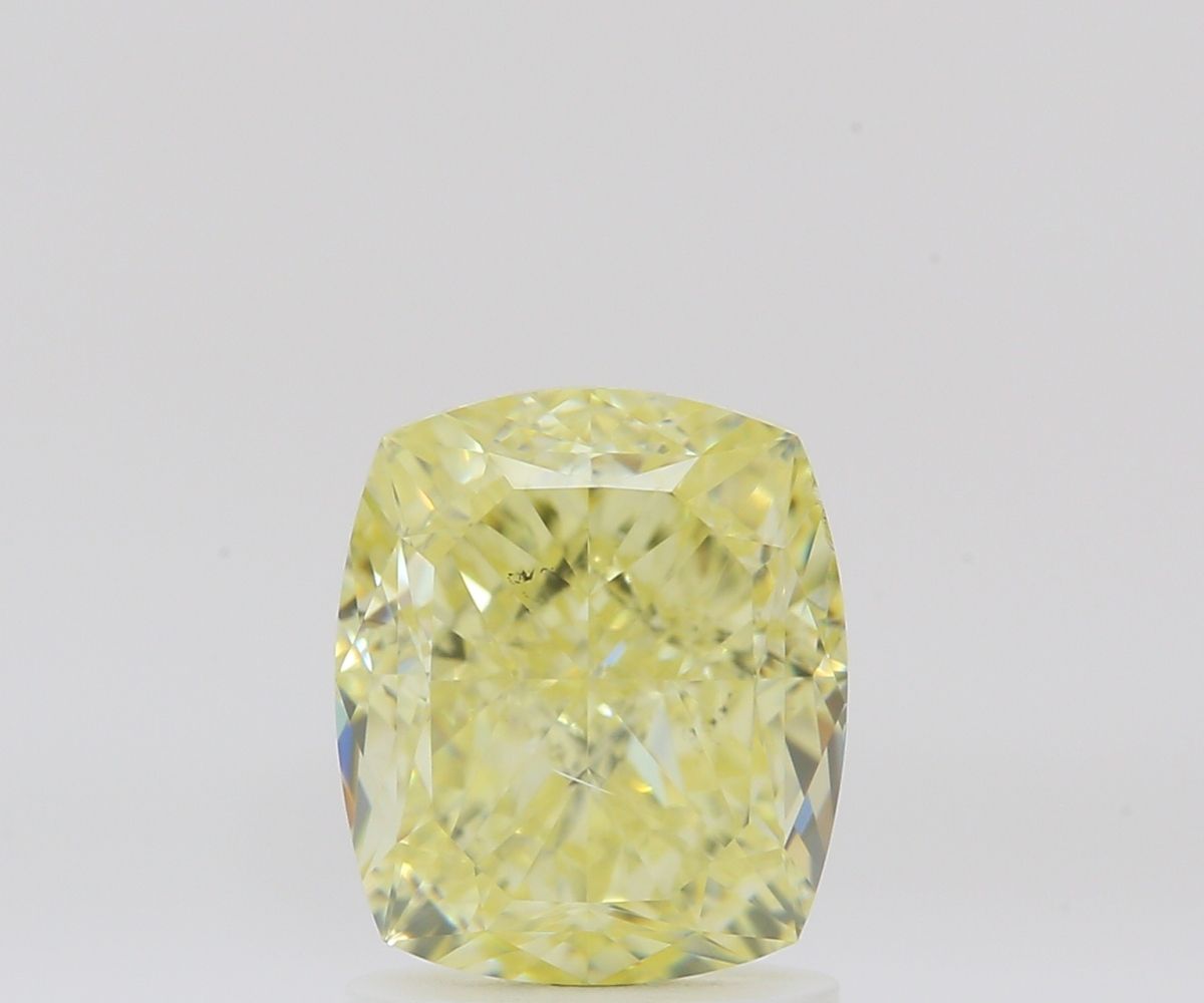 CUSHION BRILLIANT Natural Diamond