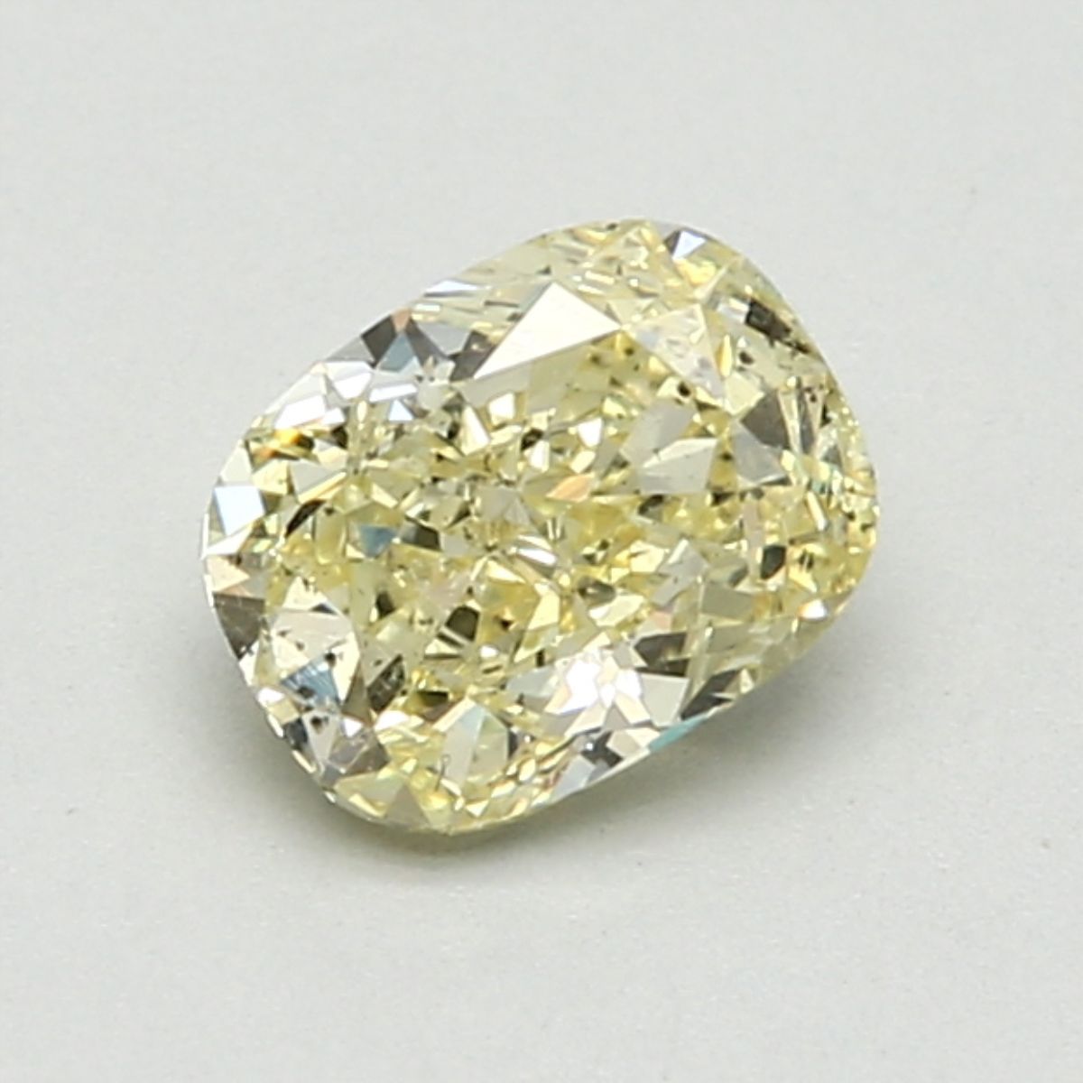 CUSHION BRILLIANT Natural Diamond