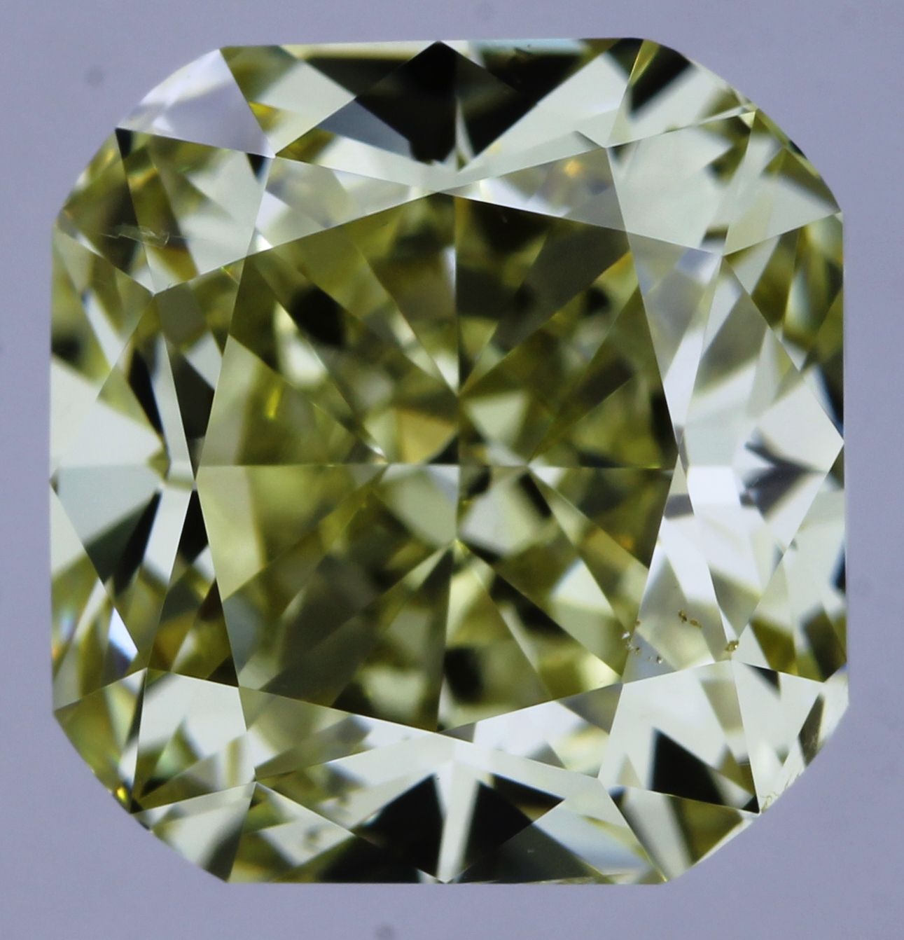 CUSHION BRILLIANT Natural Diamond