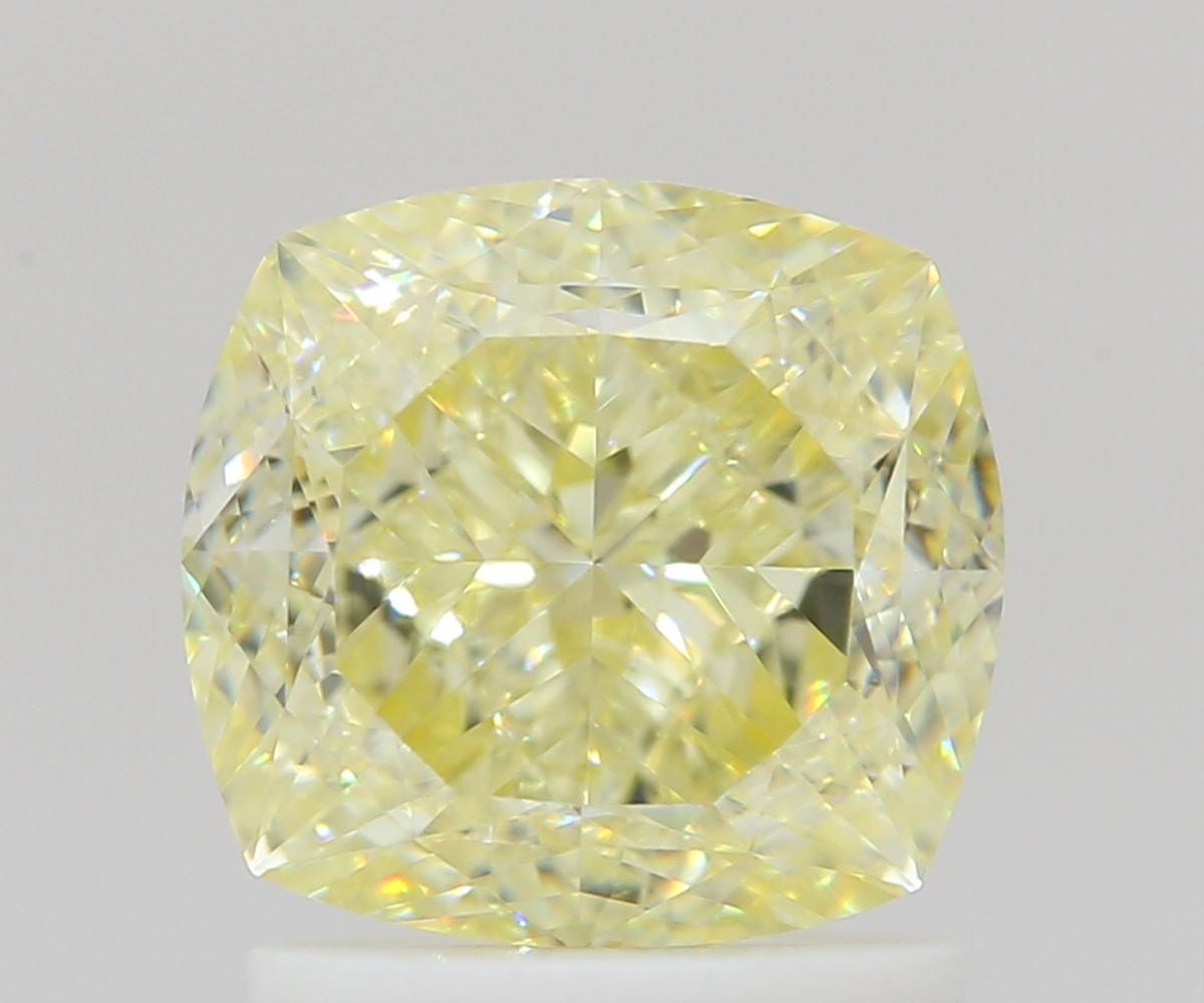 CUSHION BRILLIANT Natural Diamond