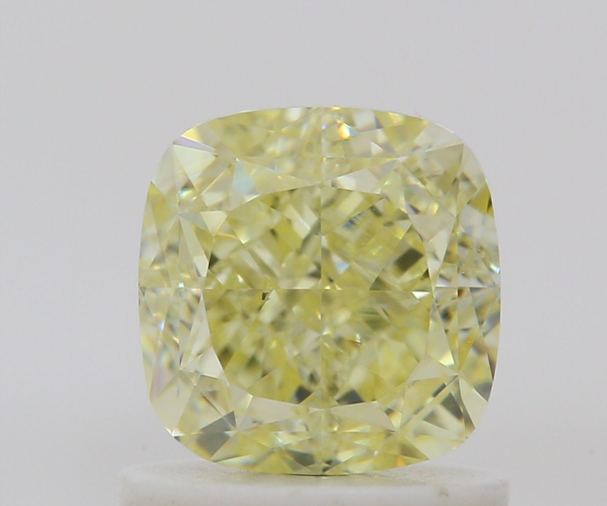 CUSHION BRILLIANT Natural Diamond