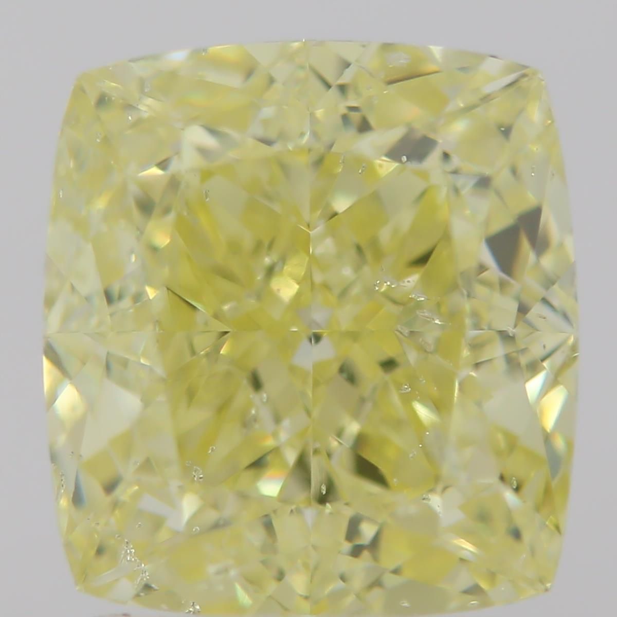 CUSHION BRILLIANT Natural Diamond