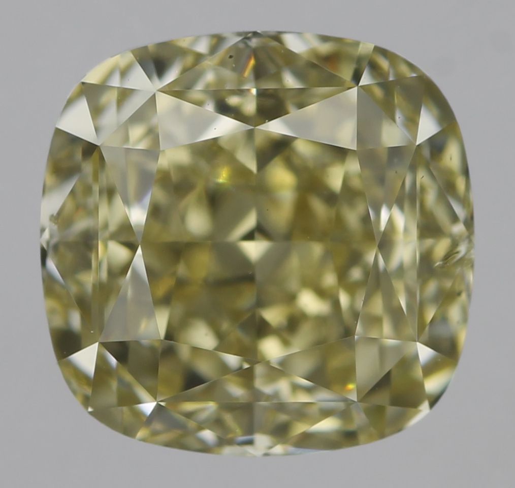 CUSHION BRILLIANT Natural Diamond