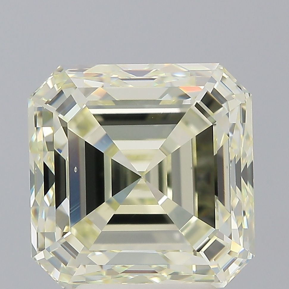 SQUARE EMERALD Natural Diamond