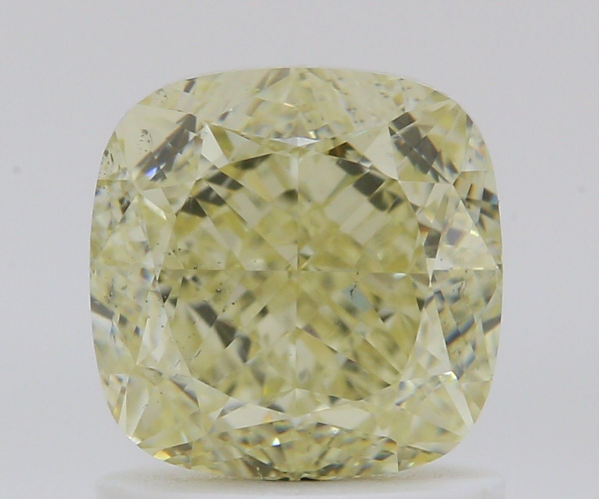 CUSHION BRILLIANT Natural Diamond